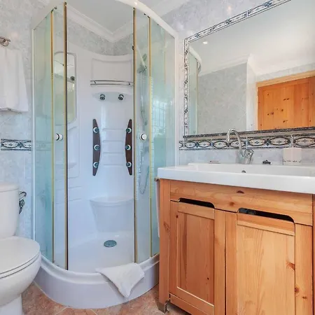 Palmeras Вилла Польенса